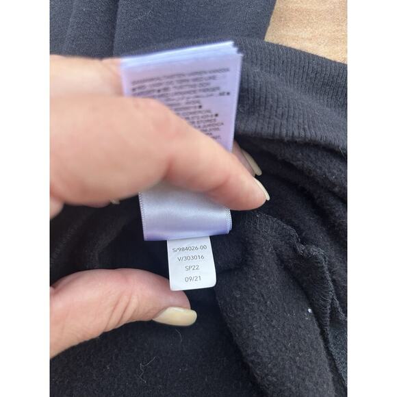 Athleta Top Womens Large Black V Neck Pull Over Lightweight Stretch - Picture 3 of 5